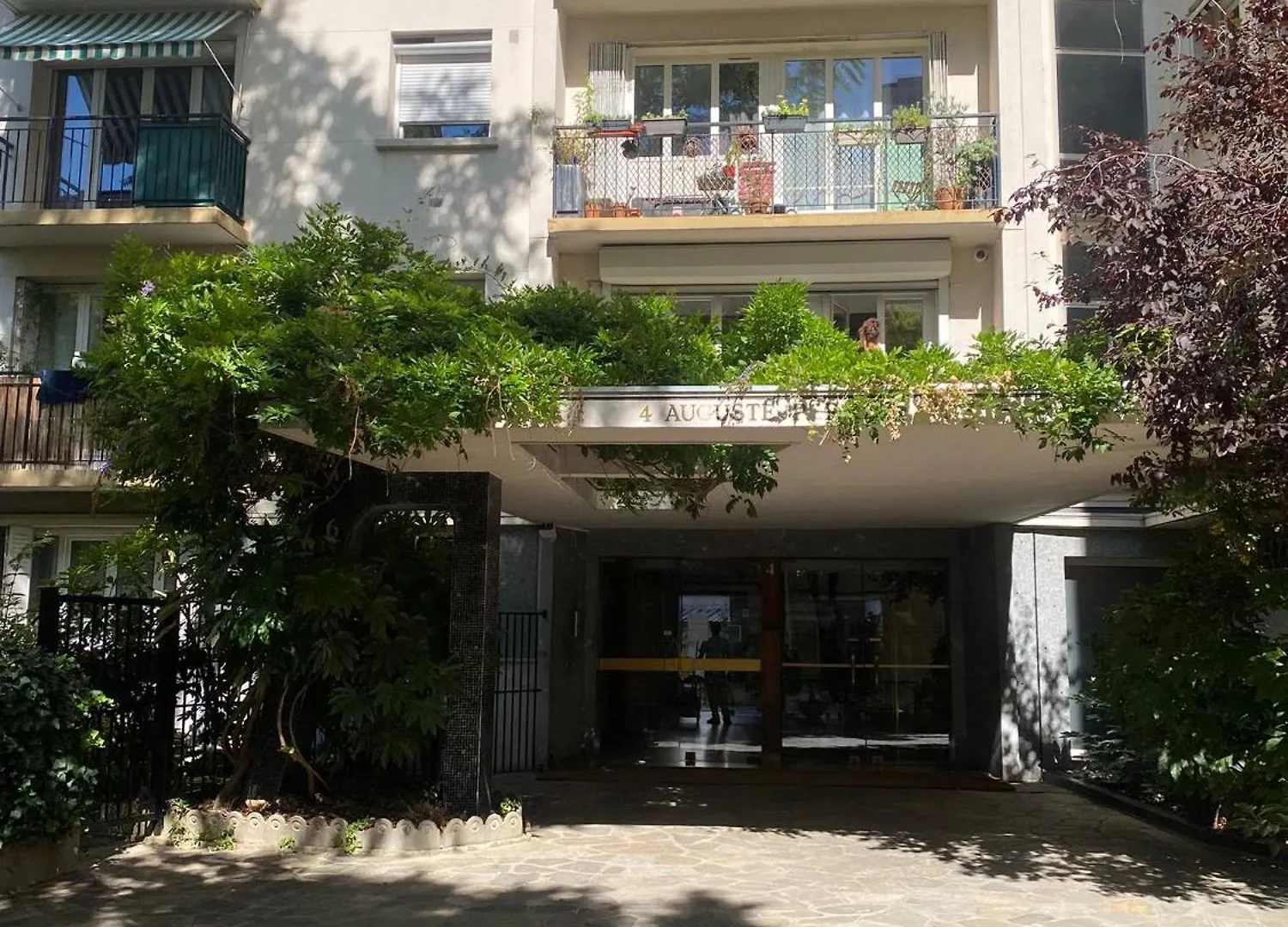 Renew Spacious & Quiet Apartment Paris 0*,