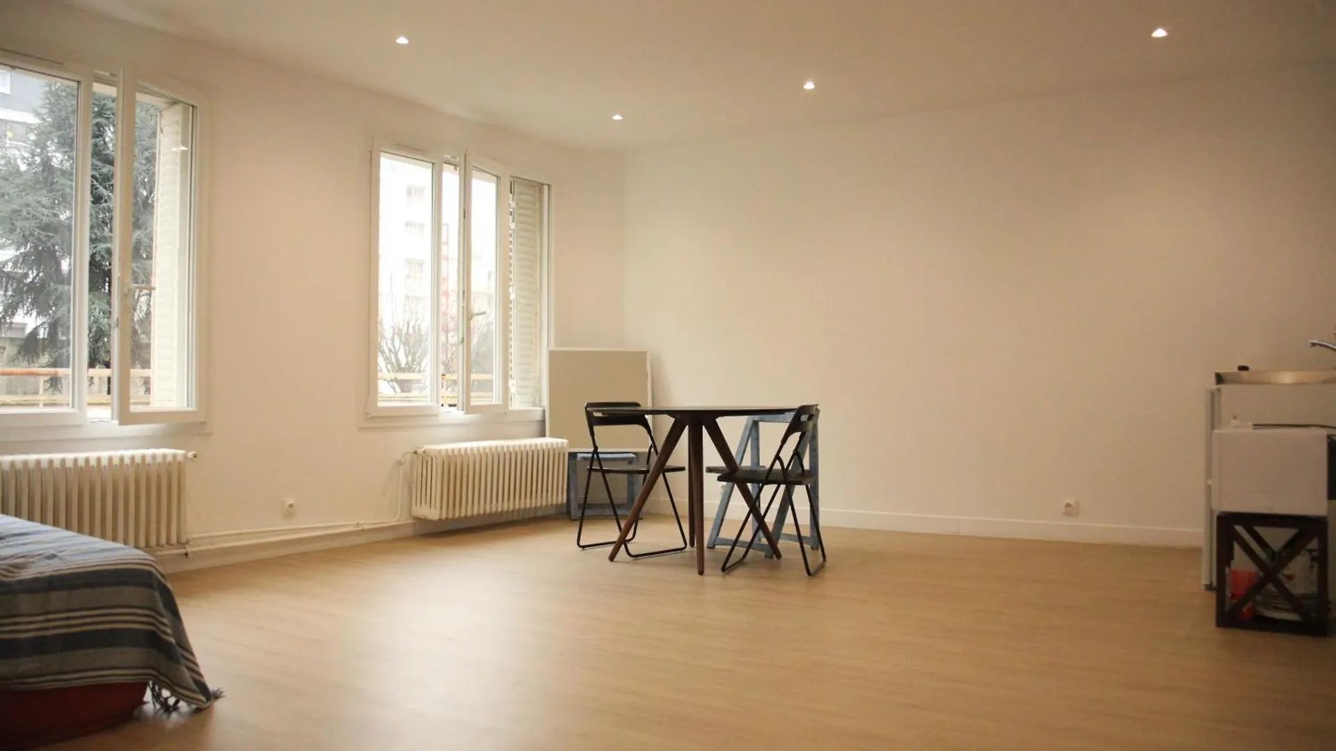 Renew Spacious & Quiet Apartment Paris